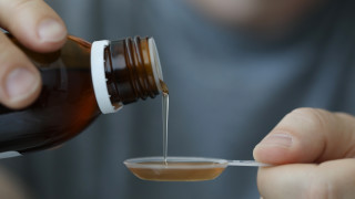 Смъртта на близо 100 деца в Индонезия накара страната да