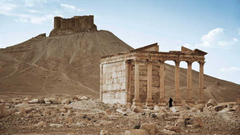 Сирийската армия прогони "Ислямска държава" от защитната крепост на Палмира