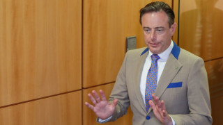 „Под един флаг”: Две Белгии се стремят към едно правителство след вота