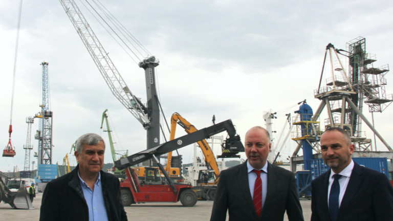 Пристанище Варна-Запад ще получи инвестиция от 400 милиона лева за