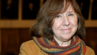 Беларуската писателка Светлана Алексиевич печели Нобела за литература за 2015 г.