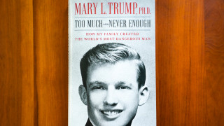 Необичайният характер и скандалното поведение на Доналд Тръмп заплашват световното