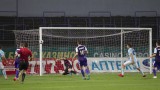 Етър - Дунав 2:0, отменен редовен гол и червени картони в Търново!