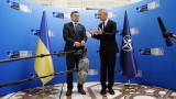 НАТО обещава силна подкрепа за Украйна и възможности за бъдещо членство