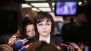 Румен Радев не е намекнал, че ще даде мандата на БСП