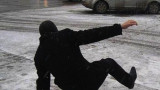 Снегът прати над 100 души в „Пирогов” 