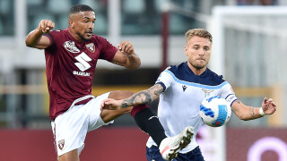 Челси ще влезе в спор с Тотнъм за централния защитник