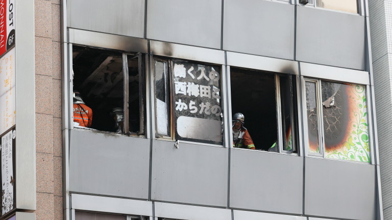 Най-малко 27 души са загинали след пожар, избухнал в петък