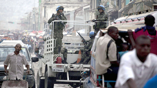 Хаити се разбунтува срещу "сините каски"