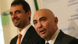 ПГ на Български демократичен център оцеля