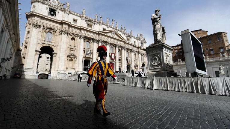 Шеф на ватиканския финансов орган не е допуснат във Ватикана  