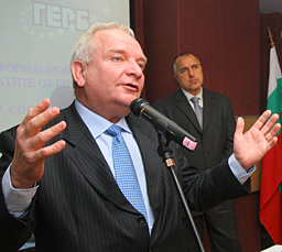 Борисов води Дол при Първанов, обещават на ГЕРБ членство в ЕНП