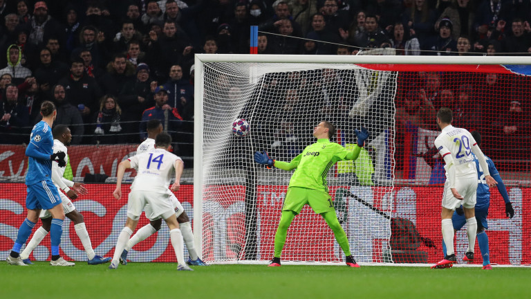 Във Франция нападнаха феновете на Ювентус за коронавируса