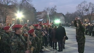 В Карлово почетоха Апостола