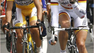 Давид Гарсия Дапена спечели 15-тия етап от обиколката на Испания