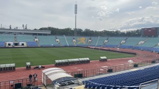 Керванът на националния отбор по футбол спря в София