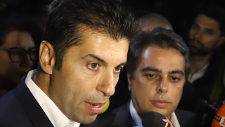 Лидерите на партия Продължаваме промяната пожелаха успех на ГЕРБ в