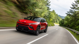 В момента всички автомобилни производители умуват как когато официално спрат да