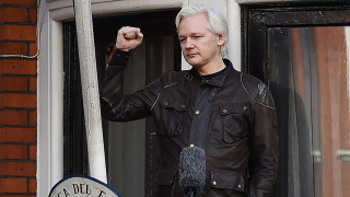 Основателят Уикилийкс Джулиан Асандж е с повдигнати обвинения в САЩ
