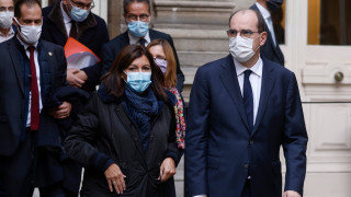 Парижкото кметство е глобено тъй като е наело твърде много