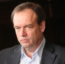 Каменов очаквал да бъде уволнен, заплаши депутата Монов със съд