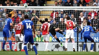 Положението на Арсенал се влошава все повече след като днес