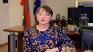 Сачева: Радев ще бави указа за Гешев, за да опази себе си от прокуратурата
