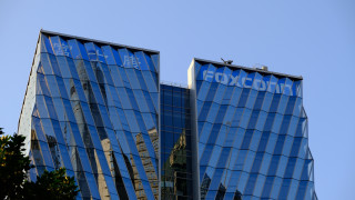 Логистичната JUSDA част от тайванския индустриален гигант Foxconn започва дейност