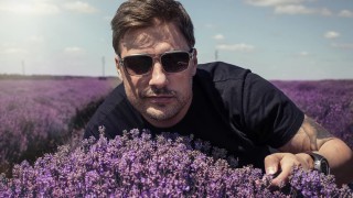 Всички знаем че лавандуловите полета са сред предпочитаните фонове за