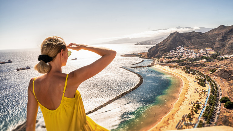 "Вашият рай е нашата мизерия" - какъв е огромният проблем с Канарските острови