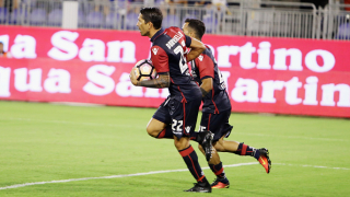 Тежка санкция отнесе футболистът на Каляри Жоао Педро Състезателят