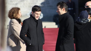 В момента се разглеждат различни опции Хубавото е че има