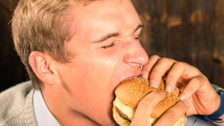 56 годишният Кевин Магинис от Нашвил САЩ известен като bigmaccoaching в