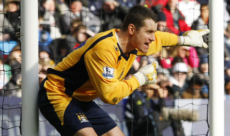 Селтик напира за Шей Гивън