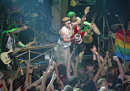 NOFX забиха скандално в София