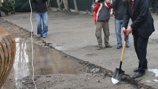 Миков: Не очаквам доклад, подсладен със захарен сироп