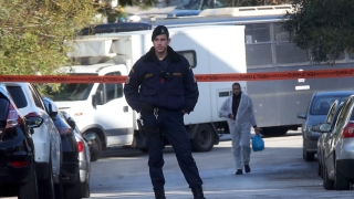 Гърция задържа въоръжен мъж, атакувал сръбското посолство 