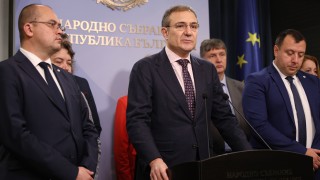 Групите на Възраждане и БСП Обединена левица внасят обща