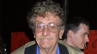 Пет непубликувани досега разказа на известния американски писател Кърт Вонегът