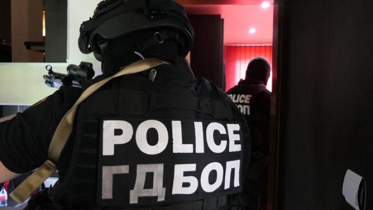 ГДБОП разби престъпна група, разпространявала наркотици в София