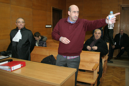 Лечков пред съда за "дарение"