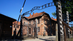 Оцелелите от Аушвиц обвиняват Германия в небрежност в преследването на нацисти
