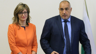 НС гласува кандидатурата на Захариева за правосъден министър 