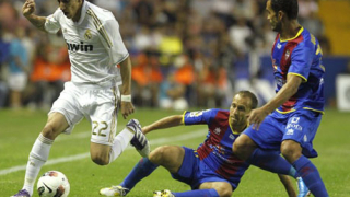 Анхел Ди Мария с разтежение, ще почива месец