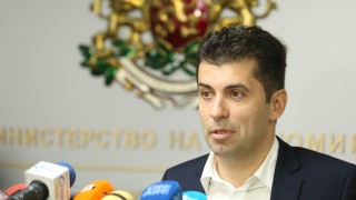 Кирил Петков би останал министър, но при две условия