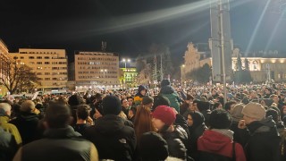 Енергията на протестите трудно ще се успокои часовникът работи срещу