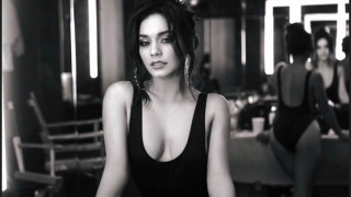 Специалното място за новата тауировка на Ванеса Хъджинс