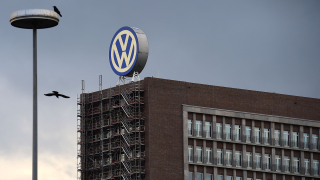 Volkswagen готви продажба на своя компания