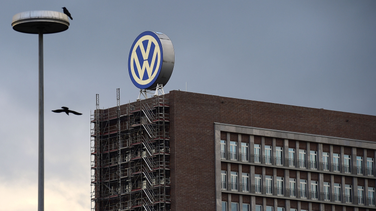 VW и Daimler в спешни срещи за обвиненията за картел