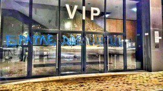 Фенове на Левски изразиха недоволството си след равенството 2 2 срещу